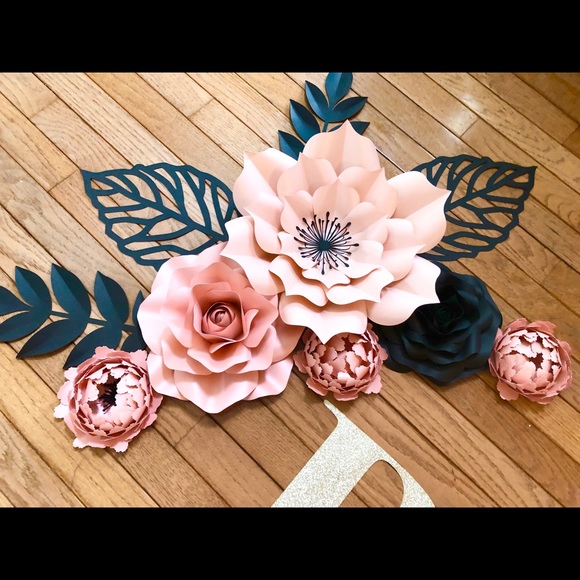 Paper Flower Set - Picture 4 of 8